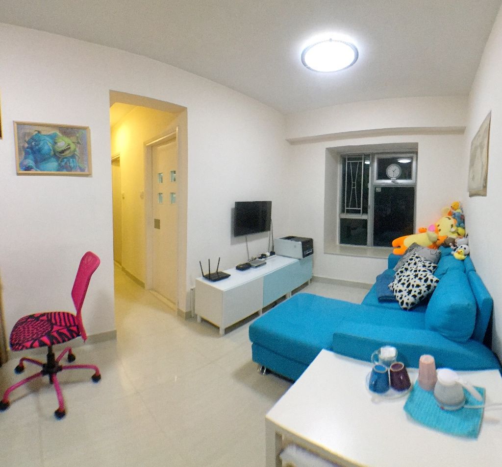 Nice clean single bedroom with furniture - Quarry Bay - Flat - Homates Hong Kong
