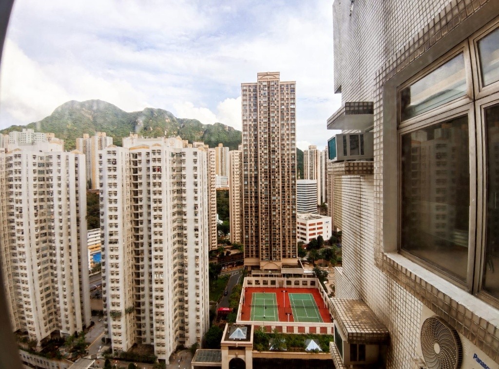 马鞍山中心Ma On Shan Centre Coliving Space for rent( short term rent ok) female only - 马鞍山 - 房间 (合租／分租) - Homates 香港