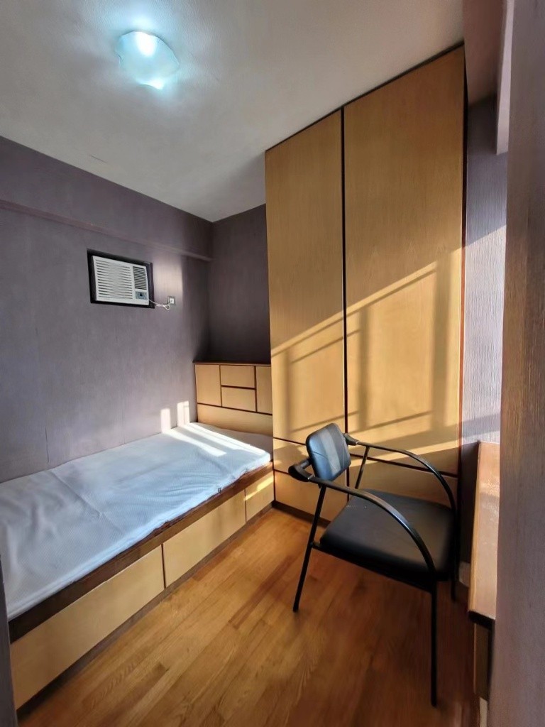 F016 Ma On Shan Female Coliving Space ( private Toilet @ Room)- RmD - Ma On Shan - Bedroom - Homates Hong Kong