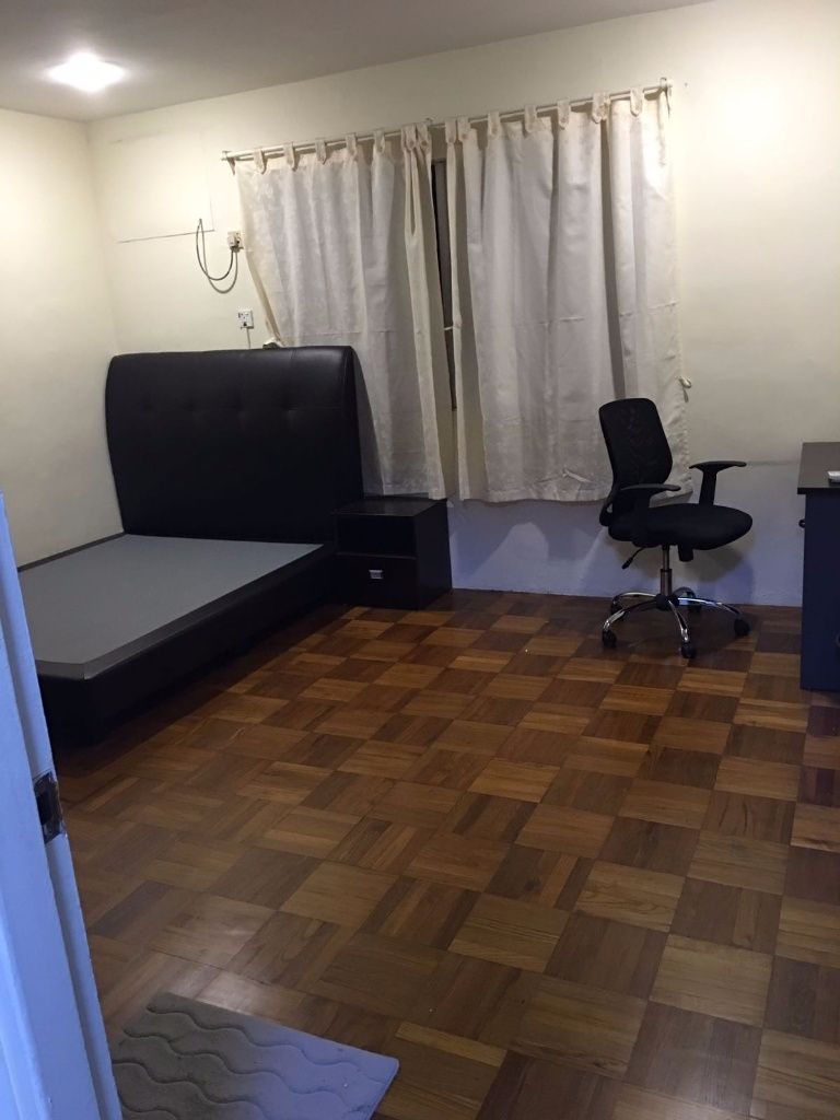 Masterbedroom, common room or maid room - Hougang - Bedroom - Homates Singapore