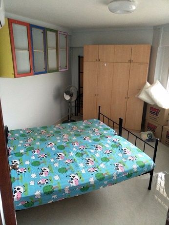Newly renovated common room for rental, new house - Jurong West 裕廊西 - 分租房間 - Homates 新加坡