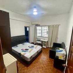 Available Apr 3- Master bedroom/1or 2 person stay/No Owner Staying/No Agent Fee/Private Bathroom/Cooking allowed/Near Somerset MRT/Newton MRT/Dhoby Ghaut MRT - Orchard - Bedroom - Homates Singapore