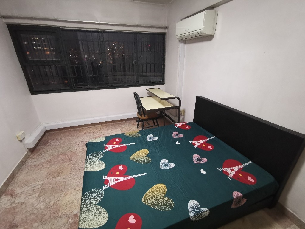 Available 22 May - Spacious Common Room with swimming pool ad gym facilities /1 or 2 person stay /no Owner Staying/No Agent Fee/Cooking allowed/Near Braddell MRT/Marymount MRT/Caldecott MRT - Caldecot - Homates 新加坡