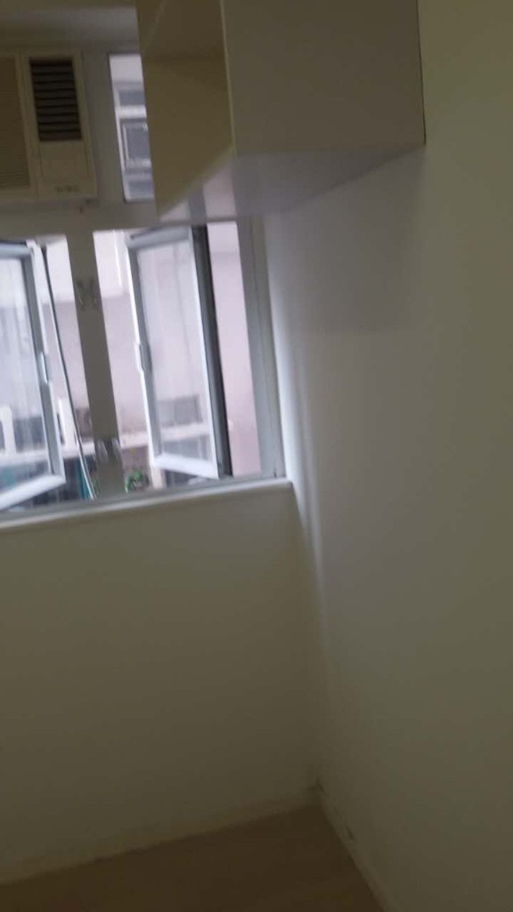 80呎睡房单间有窗（3房1廳的其中一间） - 北角 - 房間 (合租／分租) - Homates 香港