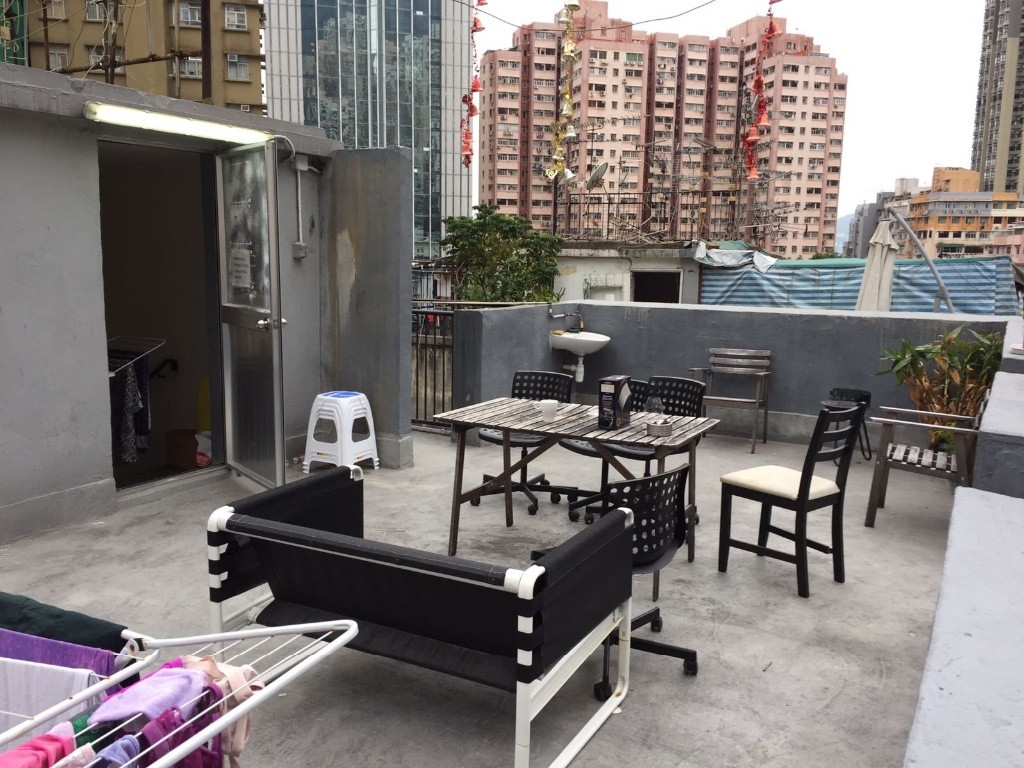 Sai Ying Pun Shared Flat  - Designated for internship, students, young professionals from overseas - 西区 - 房间 (合租／分租) - Homates 香港