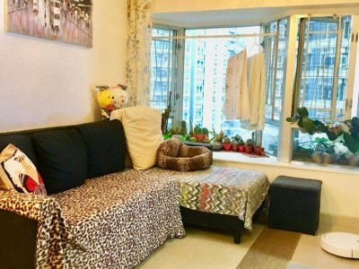 Single room available in a 3 Bedroom flat in Tsuen Wan West - Riviera Gardens ,Tsuen wan west