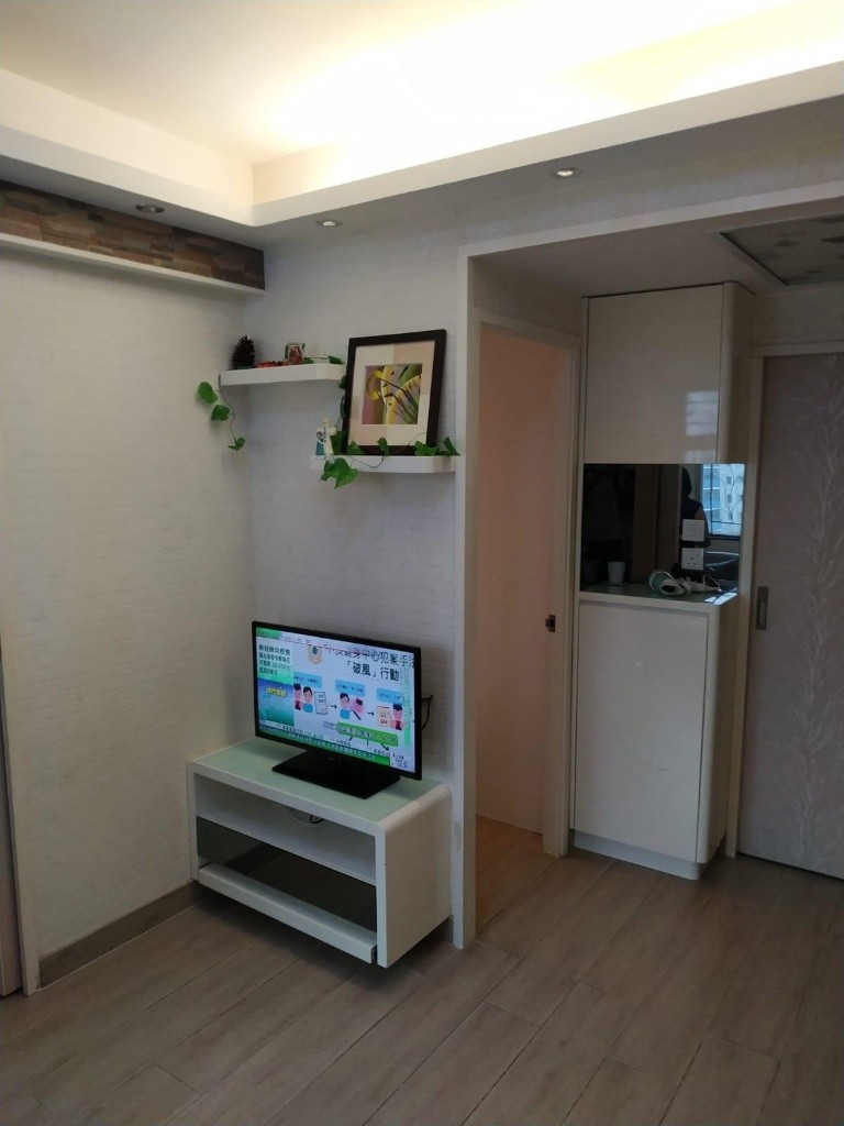 九龍太子生發大廈$4400(拎包即可入住) Female Coliving - Prince Edward - Bedroom - Homates Hong Kong