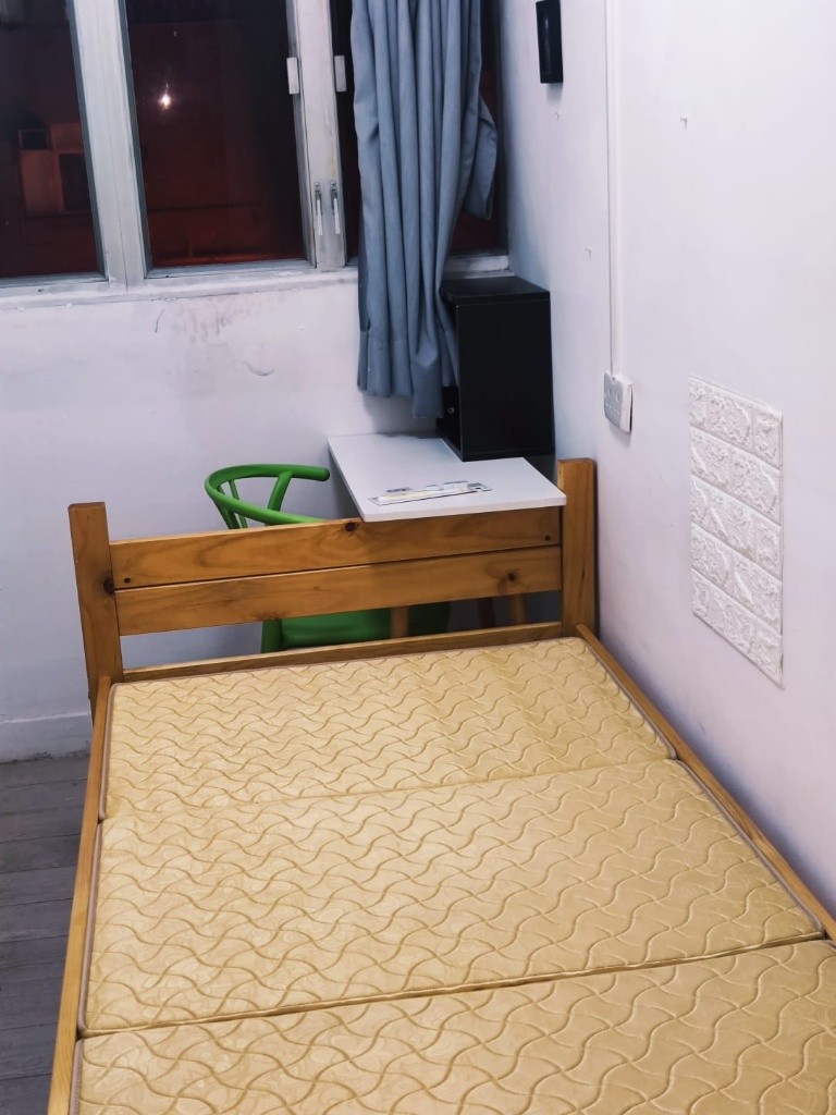 Coliving Space locate at Sham Shui Po for rent- (Male Coliving)-長樂大廈 - 深水埗 - 房间 (合租／分租) - Homates 香港