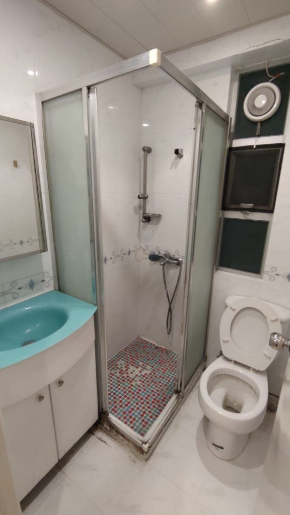 旺角友诚大廈房間出租 Kok You Shing Building  room for lease( SHORT TERM RENT OK)(可提早預訂)  - Mong Kok/Yau Ma Tei - Bedroom - Homates Hong Kong