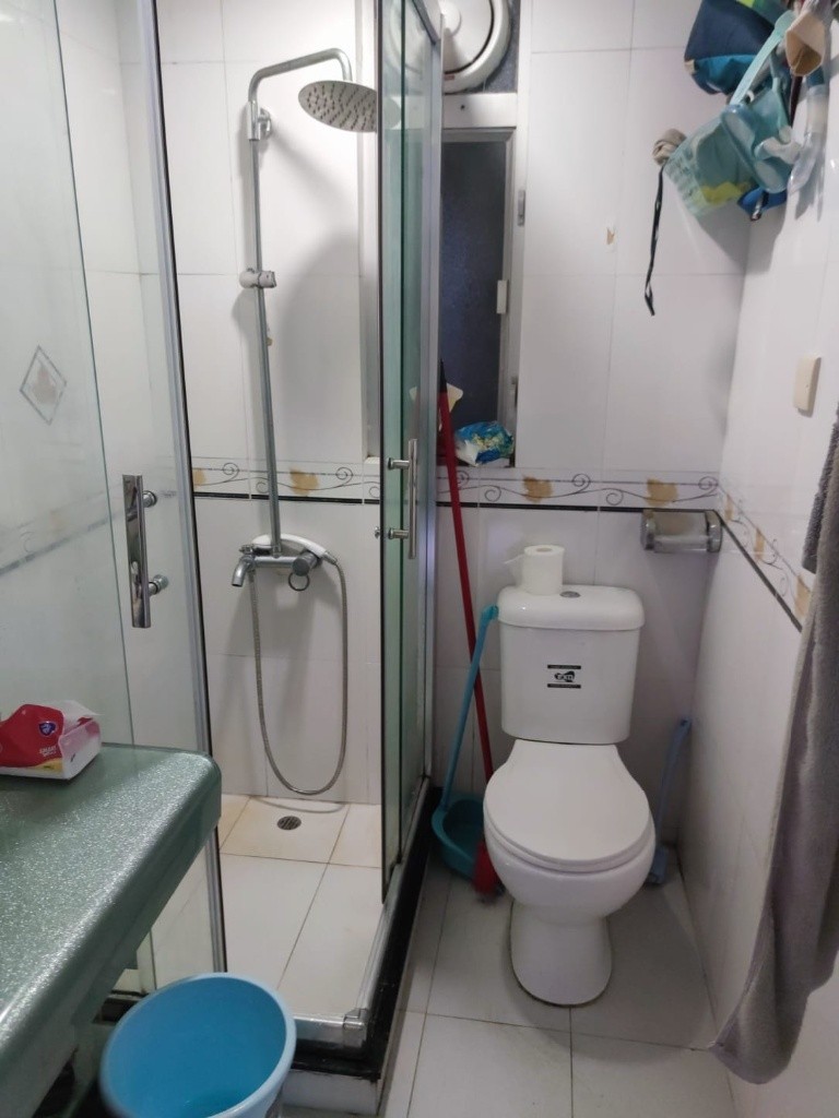 金安大廈 -男生共居-可長短租 Kam on Building Male coliving - Prince Edward - Bedroom - Homates Hong Kong