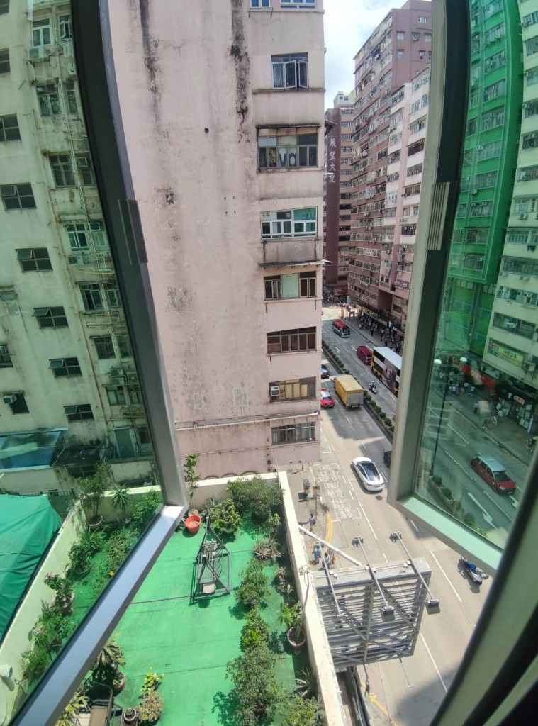 油麻地寶翠大廈 $5500(男生共居)Yau Ma Tei Coliving(Big room) - 旺角/油麻地 - 房间 (合租／分租) - Homates 香港