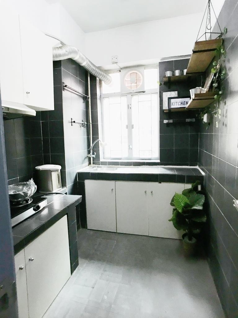 油麻地寶翠大廈 $4000(男生共居)Yau Ma Tei Coliving( room) - 旺角/油麻地 - 房间 (合租／分租) - Homates 香港