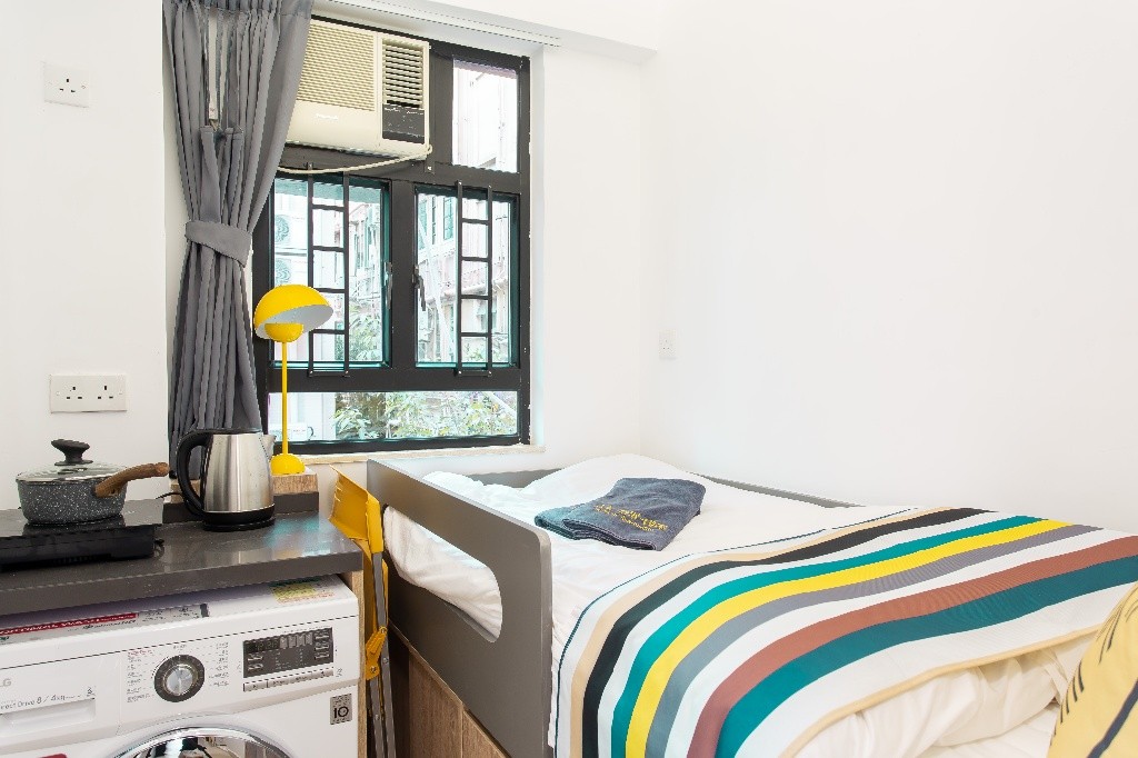 033C 110 sq ft Single Bed Studio in Wan Chai: NO AGENCY FEE; Utility bills included with free wifi. 皇后大道東光猛單人床套房出租:免佣，包水電及免費WiFi - Wan Chai - Flat - Homates Hong Kong