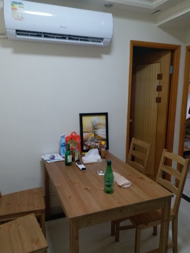 Prince Edward Coliving Space for rent 利盛大廈(共居空間)出租 - Prince Edward - Bedroom - Homates Hong Kong