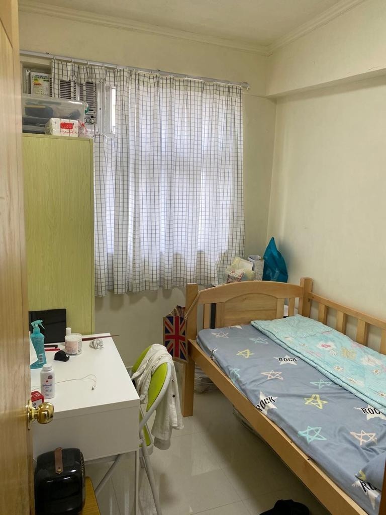 Prince Edward Coliving Space for rent 利盛大廈(共居空間)出租 - Prince Edward - Bedroom - Homates Hong Kong