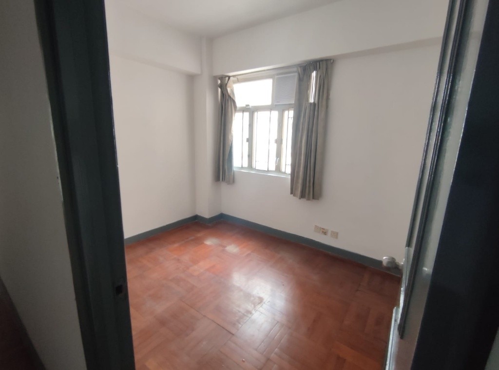 灣仔共用公寓-保和大廈丨獨立房間#水电均分 #特大套 Wan Chai Coliving Space for rent  - Wan Chai - Bedroom - Homates Hong Kong