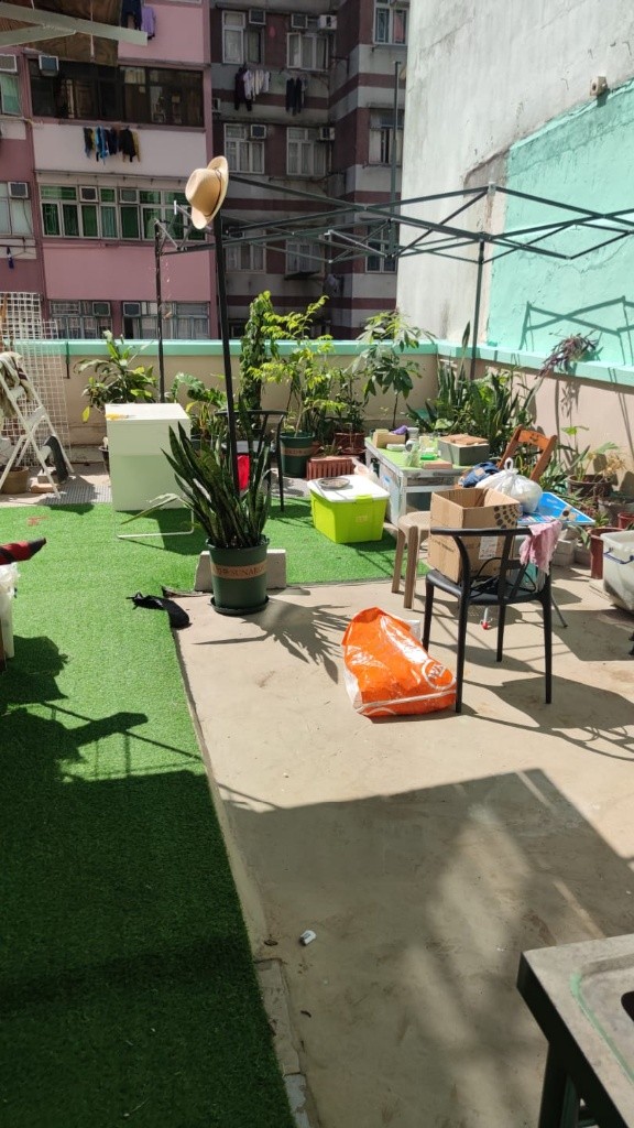 深水埗明華大廈出租可-Ming Wah Building.  Sham Shui Po for Rent( residential Use) coliving male(商住用途)Commercial  and living use) - Sham Shui Po - Bedroom - Homates Hong Kong