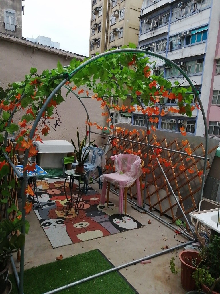 深水埗明華大廈出租可-Ming Wah Building.  Sham Shui Po for Rent( residential Use) coliving male(商住用途)Commercial  and living use) - Sham Shui Po - Bedroom - Homates Hong Kong