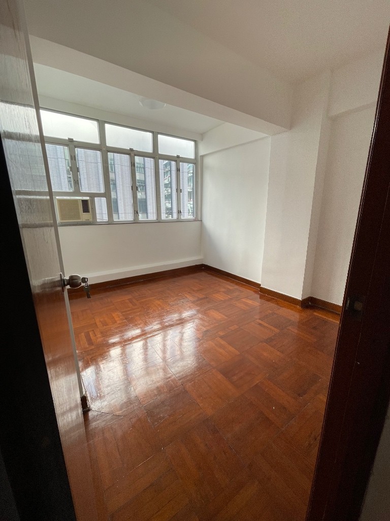 銅鑼灣3房940尺 招女室友 - Causeway Bay - Bedroom - Homates Hong Kong