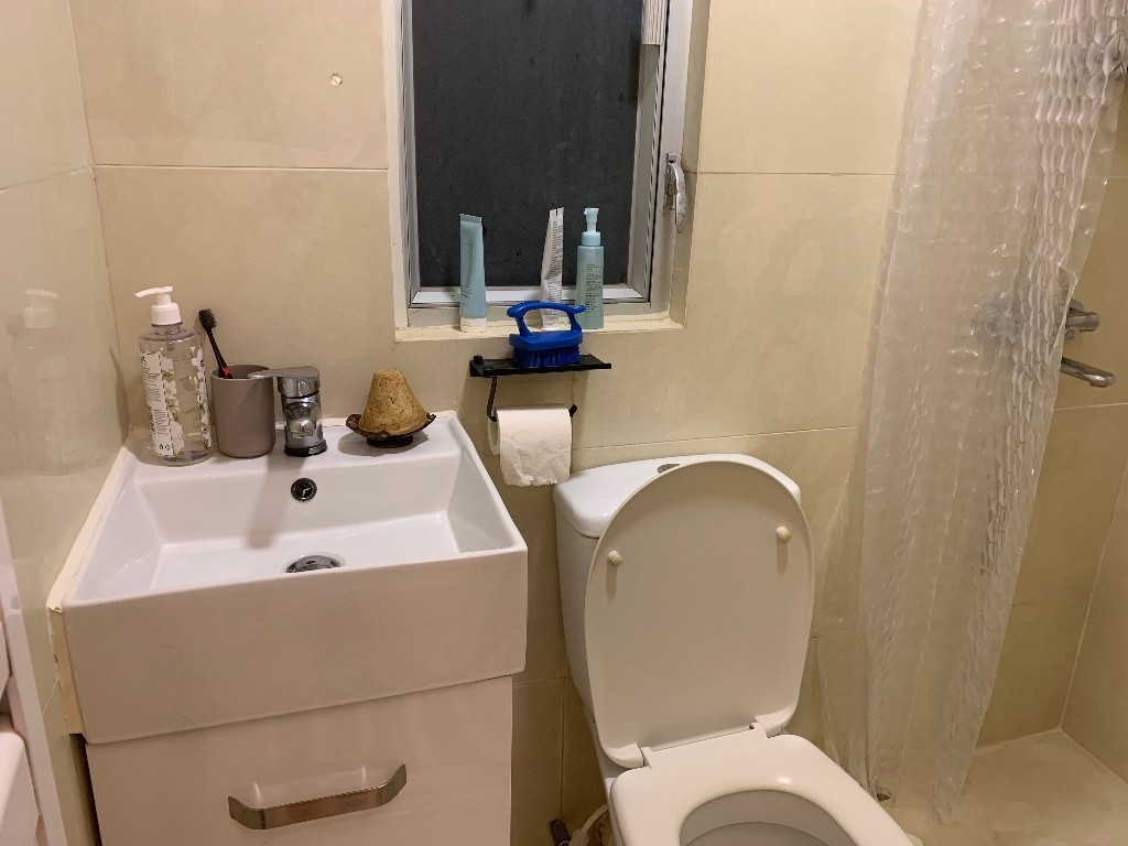 Cozy single room at Wan Chai station(all fees inclusive) - Wan Chai - Bedroom - Homates Hong Kong