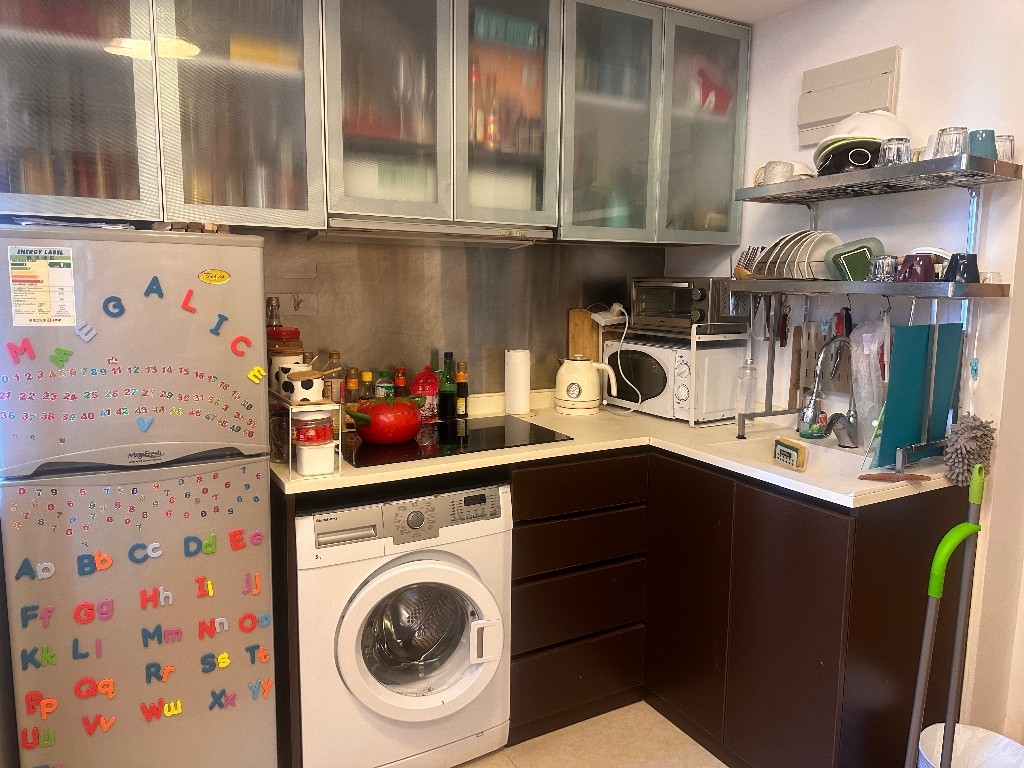 Cozy single room at Wan Chai station(all fees inclusive) - Wan Chai - Bedroom - Homates Hong Kong