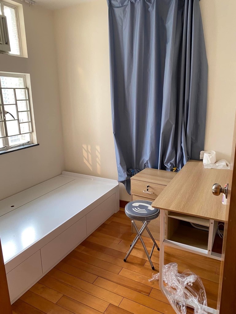 荃灣MTR上蓋分租一房（有兩間） - Tsuen Wan - Bedroom - Homates Hong Kong