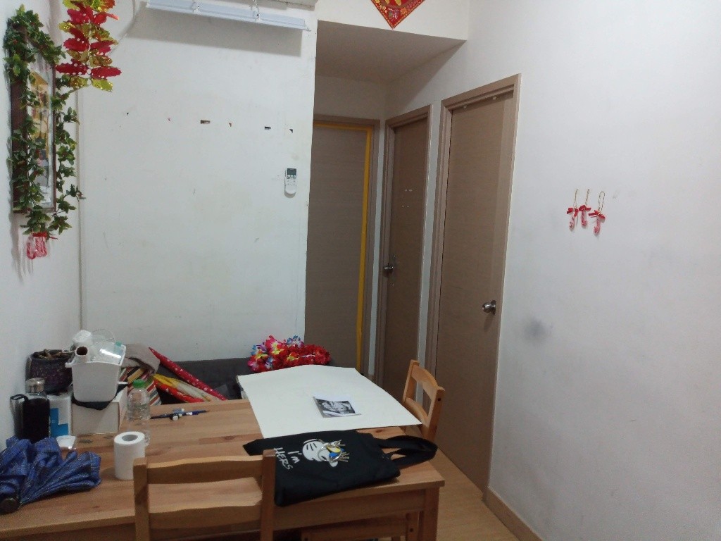 Wai Chai Shared Flat with Rooftop located - Causeway Bay - Bedroom - Homates Hong Kong