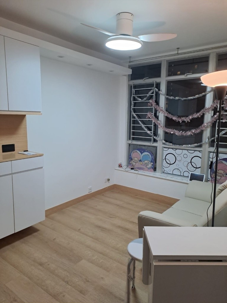 Spacious 3 bdr flat 1 min to taikoo mtr  $4900 whatsapp me 5494 1044 - 鰂魚涌 - 住宅 (整間出租) - Homates 香港