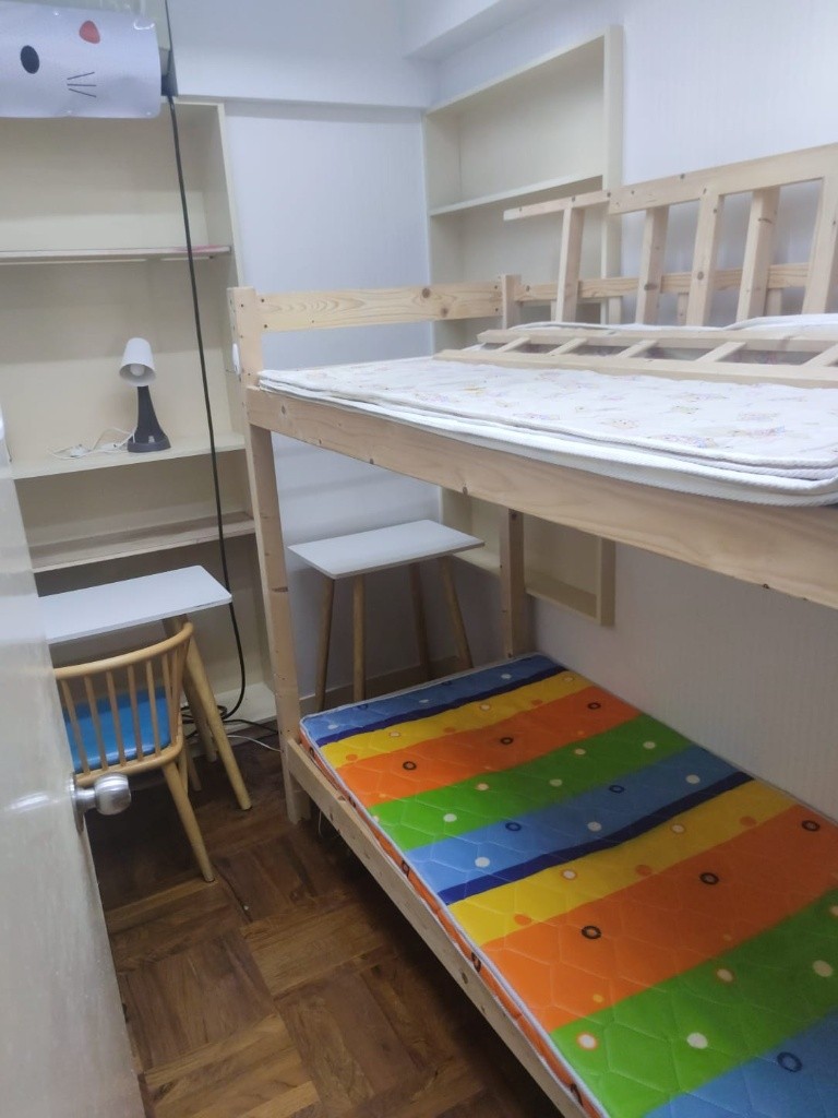 長沙灣道122號長沙大廈 male coliving space - Sham Shui Po - Bedroom - Homates Hong Kong