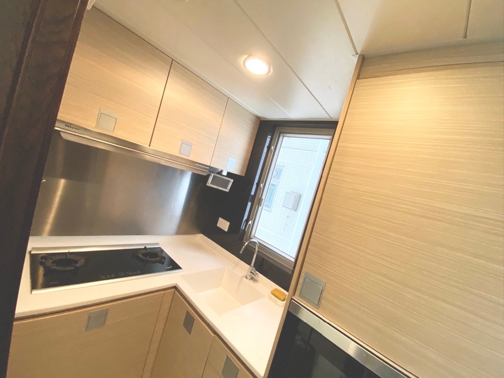 Seaview apartment with balcony  - 九龙城 - 房间 (合租／分租) - Homates 香港