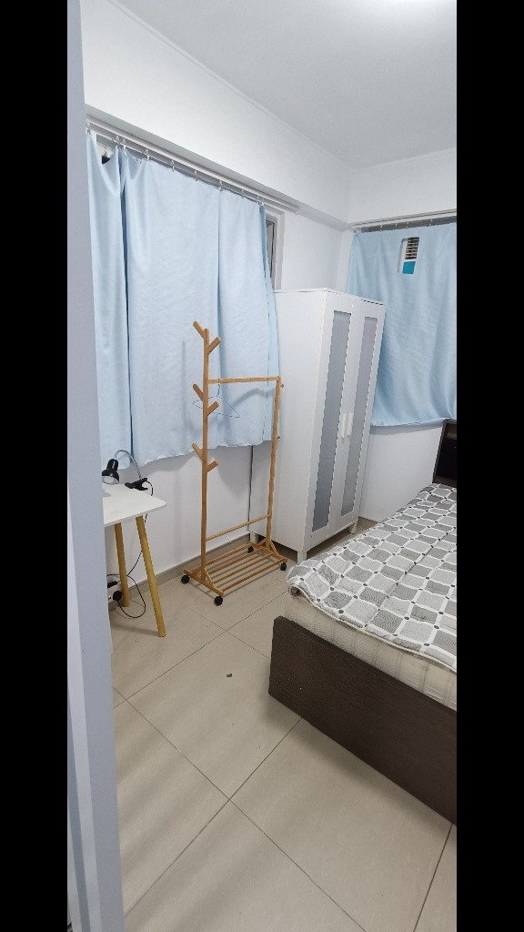 Sham Shui Po female Coliving space  Cheung Sha Building - Sham Shui Po - Bedroom - Homates Hong Kong