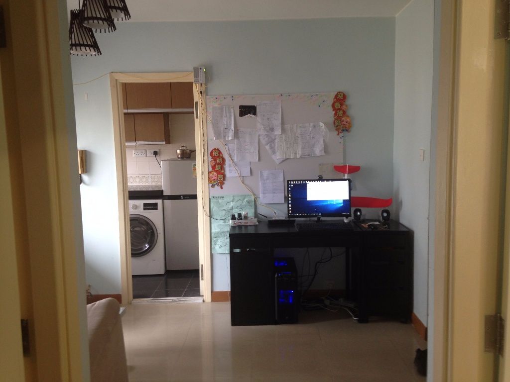 Clean 12.5 minutes to TST  - Mei Foo - Flat - Homates Hong Kong