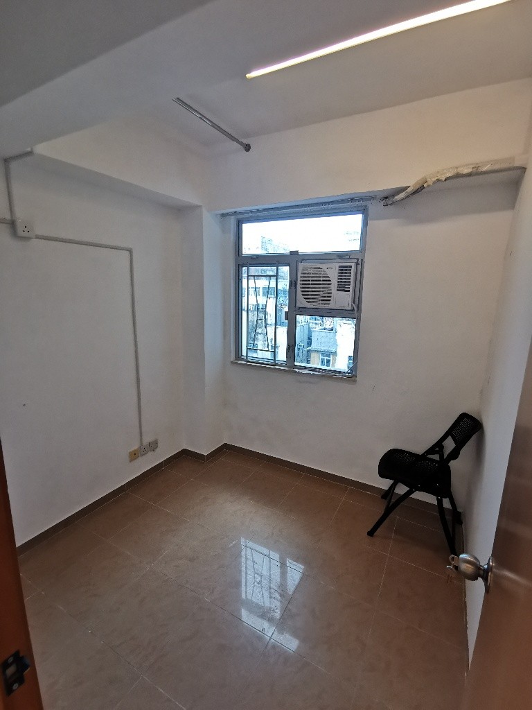 港鐵零距離 共用廚廁 包傢俬上網 WhatsApp 55435665 - 旺角/油麻地 - 房間 (合租／分租) - Homates 香港