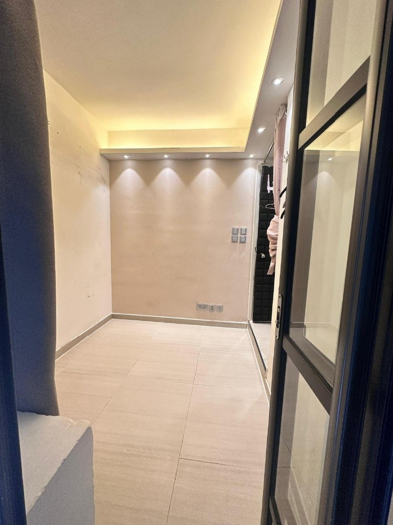 金華 低層 A室 開放式雅裝 , 乾淨通爽 , 民生區 , 近地鐵 , 即打90358312約睇 - Prince Edward - Bedroom - Homates Hong Kong