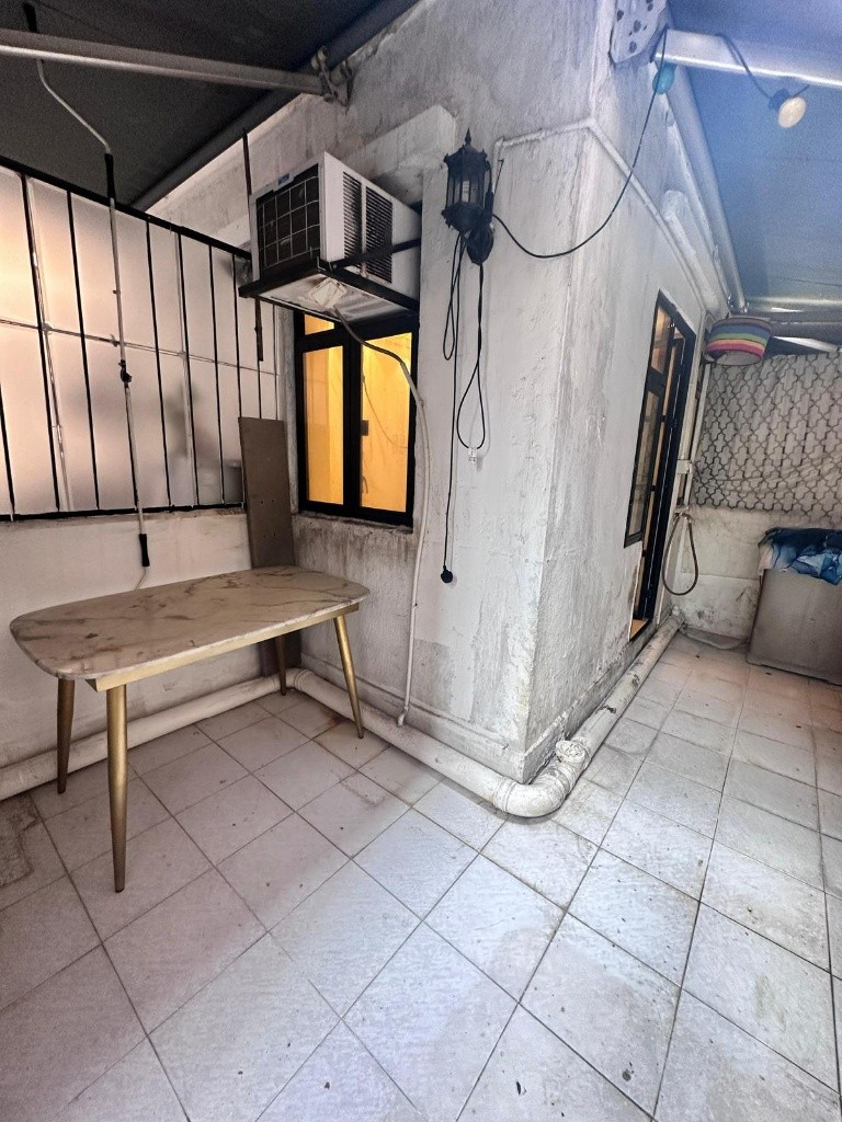 金華 低層 A室 開放式雅裝 , 乾淨通爽 , 民生區 , 近地鐵 , 即打90358312約睇 - Prince Edward - Bedroom - Homates Hong Kong