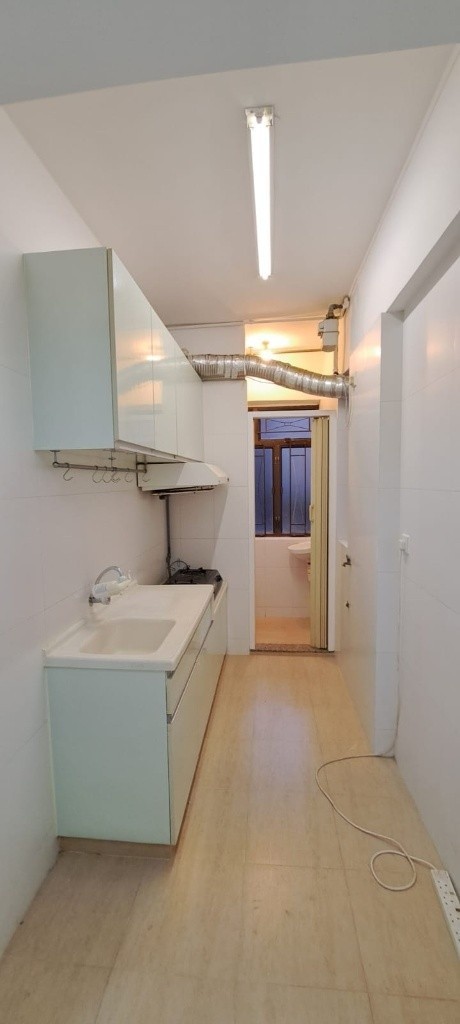 清淨地段 低層平房有電梯 超大三房業主出租免佣 聯絡WhatsApp62952483 - North Point - Flat - Homates Hong Kong