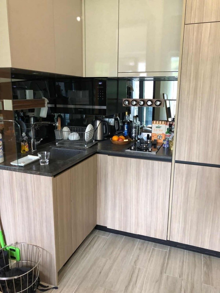 英皇道856號業主出租，拎包入住有意聯繫WhatsApp：+85254221603 - Quarry Bay - Flat - Homates Hong Kong