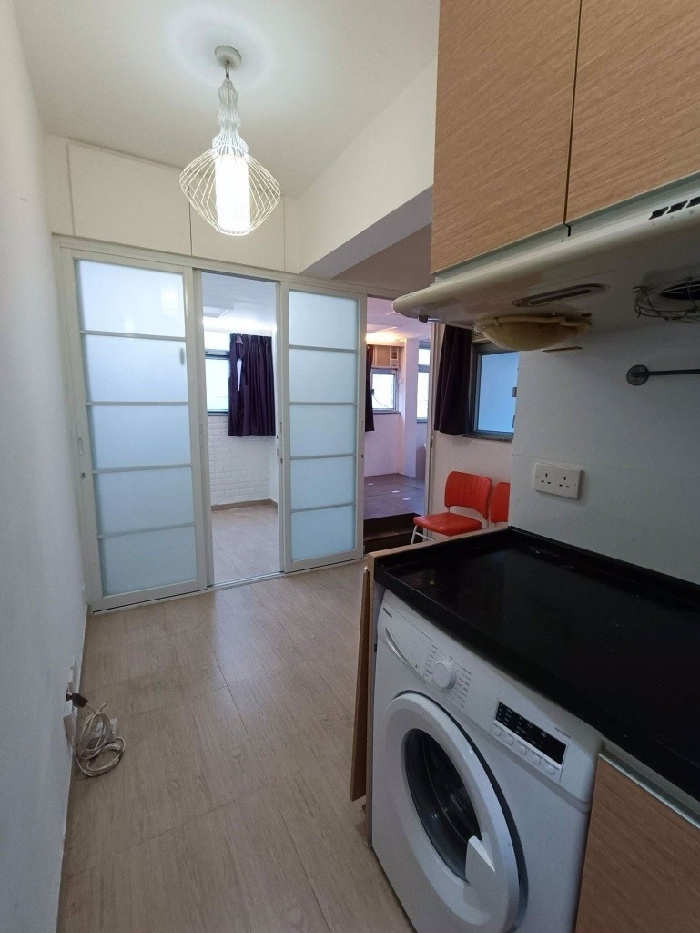 鰂魚涌 得利樓 雅裝實用 , 民生區 , 旺中帶靜 , 近地鐵whatsapp51651706 - Quarry Bay - Bedroom - Homates Hong Kong