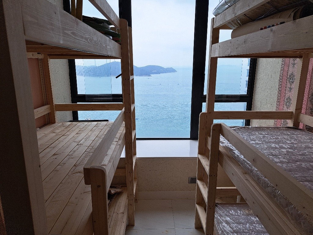 海景單人床出租 SINGLE BED FOR RENT price is for single bed only 定價是單人床位！[單人房SINGLE ROOM IS $5500!] 提供衣服收納！ - 薄扶林/海怡 - 床位 (合租／分租) - Homates 香港
