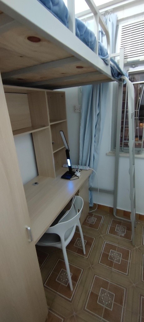 Prince Edward female Coliving space砵蘭街370A號耀中大廈 - Prince Edward - Flat - Homates Hong Kong