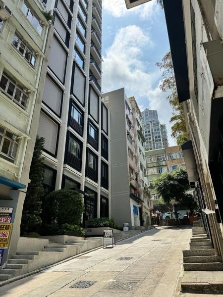 上环东街带家具的工作室及278尺大天台 - Sheung Wan/Central - Studio - Homates Hong Kong
