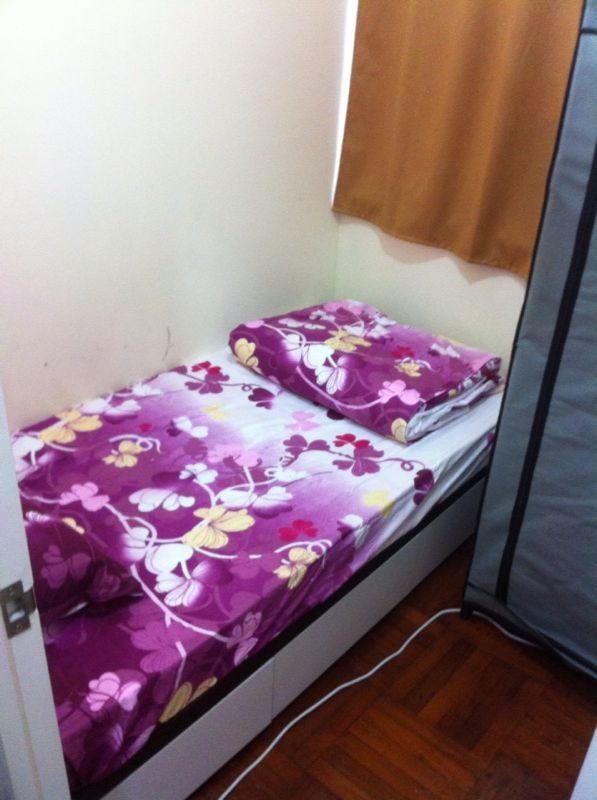 Live in CENTRAL , ,,,,, walk to Lan Kwai Fong !!! - Sheung Wan/Central - Bedroom - Homates Hong Kong