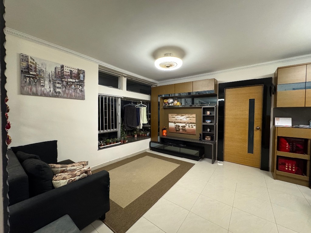 3-Room Flat looking for a flatmate WTS 9349 4203 - 荃灣 - 房間 (合租／分租) - Homates 香港