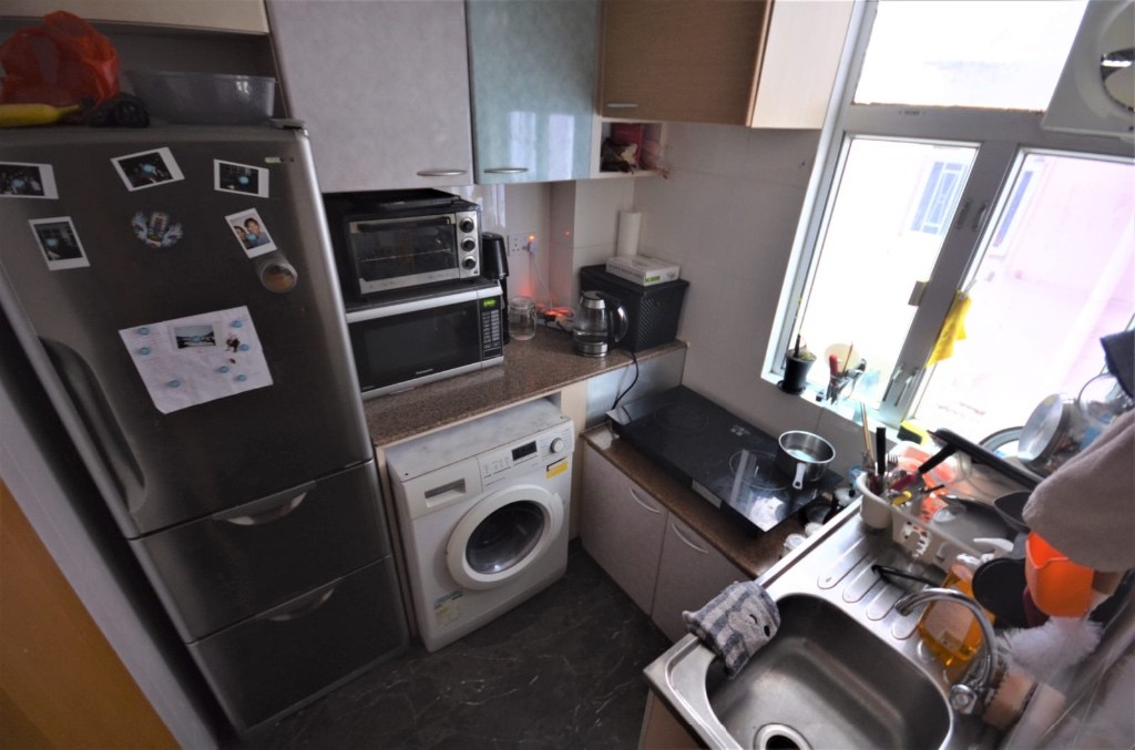 1 bedroom in a 3-room shared apartment in Mongkok - Mong Kok/Yau Ma Tei - Bedroom - Homates Hong Kong