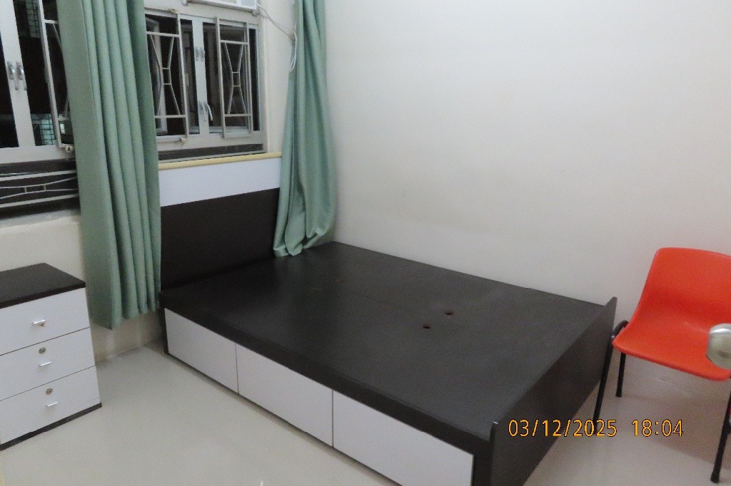 黃大仙，金鳳樓，中層2房廳。實用 374方尺。有家電及稼私。全包：$12,500。  - Wong Tai Sin - Flat - Homates Hong Kong