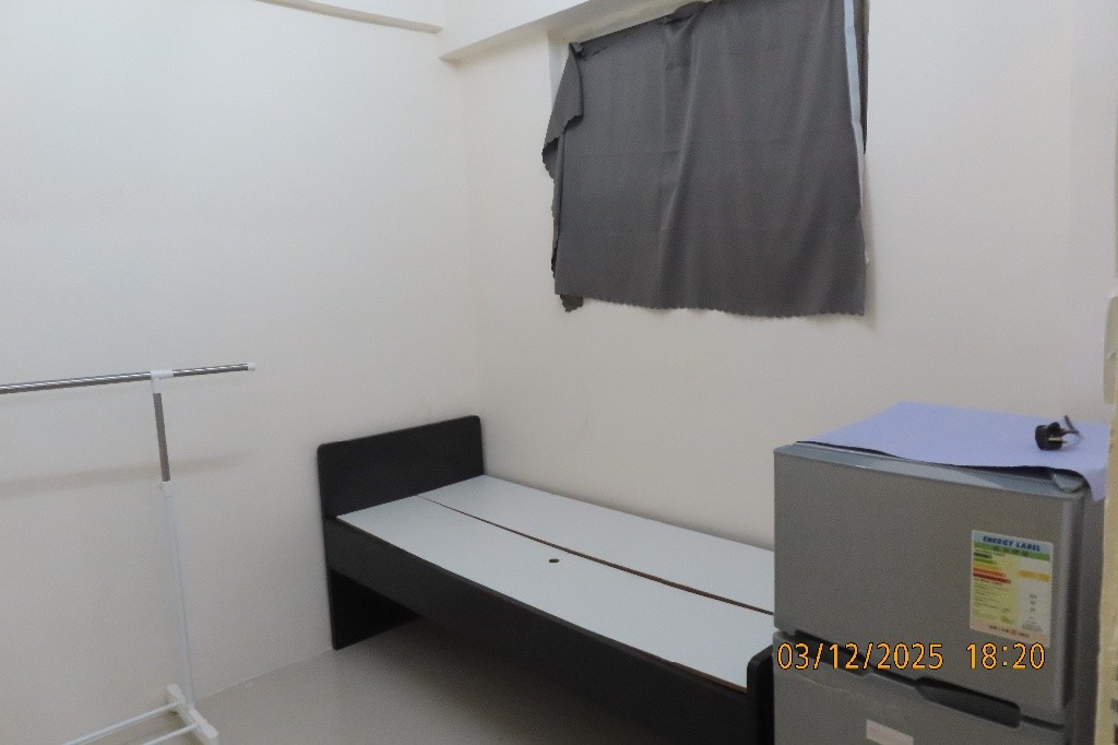 黃大仙，金鳳樓，中層2房廳。實用 374方尺。有家電及稼私。全包：$12,500。  - Wong Tai Sin - Flat - Homates Hong Kong