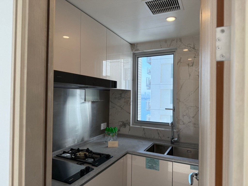 油塘親海駅全新全海景高層單位 - 油塘/藍田 - 住宅 (整間出租) - Homates 香港