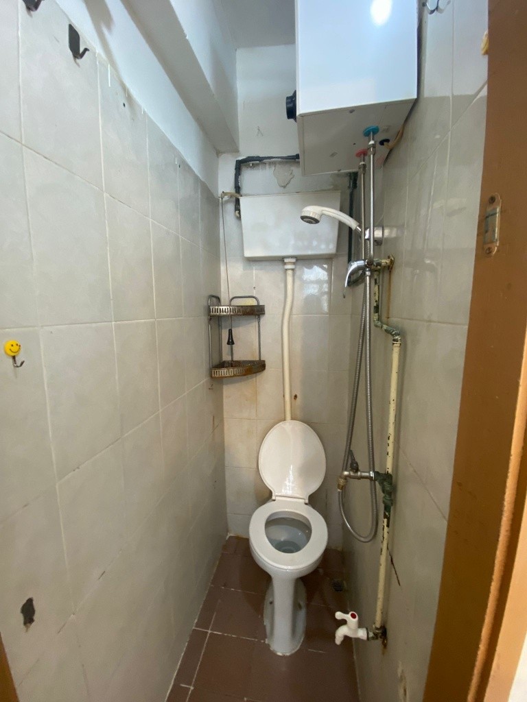 LB24 188C4   No lift buiding at sham Shui Po - 深水埗 - 房間 (合租／分租) - Homates 香港