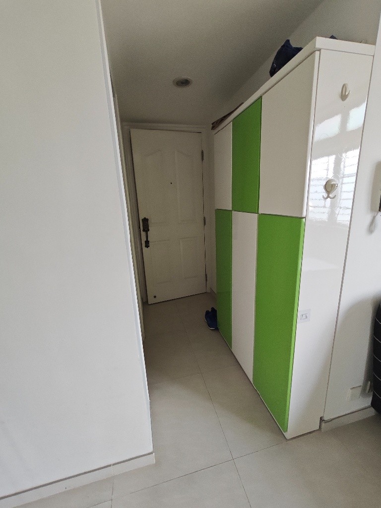 開揚交通方便新裝簡潔超大的單人房間 - 屯门 - 房间 (合租／分租) - Homates 香港