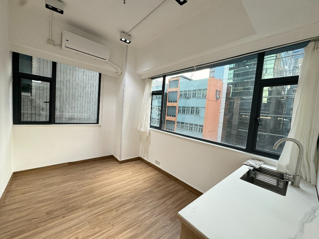 观塘港铁沿线好房，交通便利 - 观塘/秀茂坪 - 工厂大厦 - Homates 香港